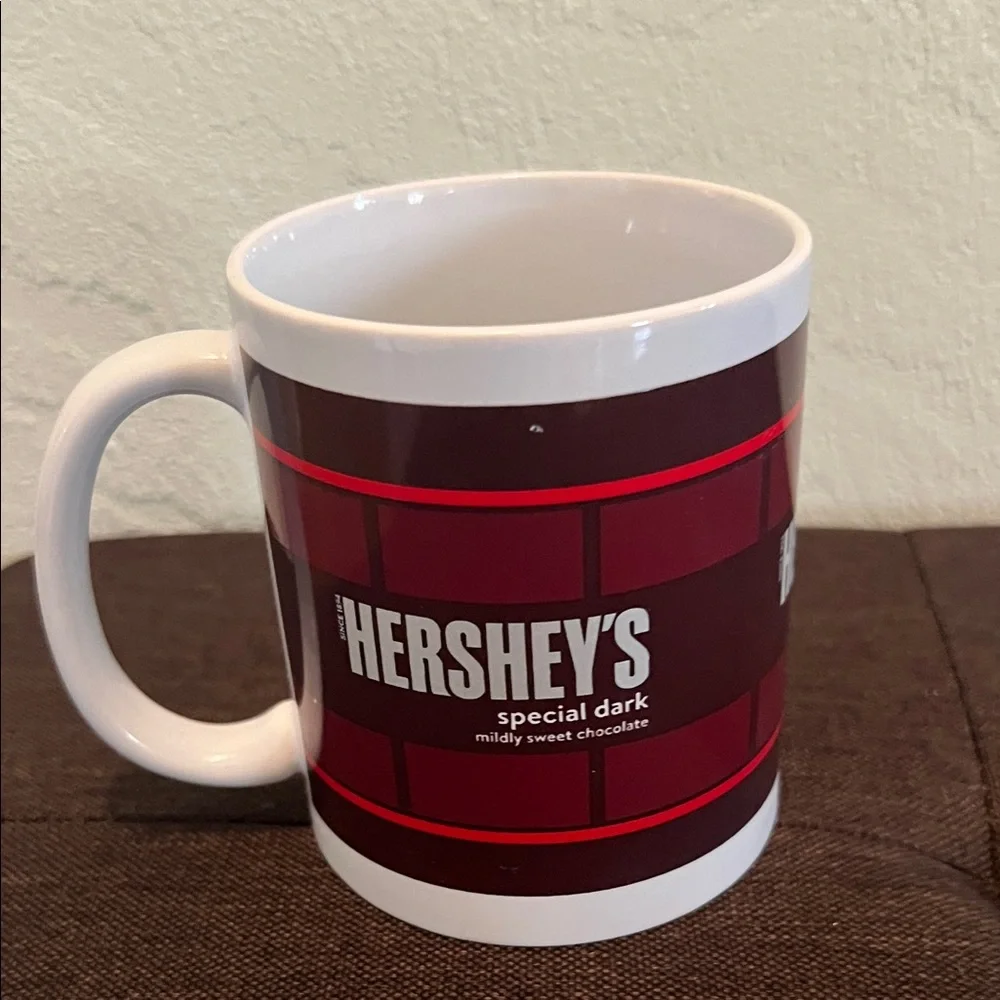 ( 0443) 8 0Z. Hershey's Special Dark Mug